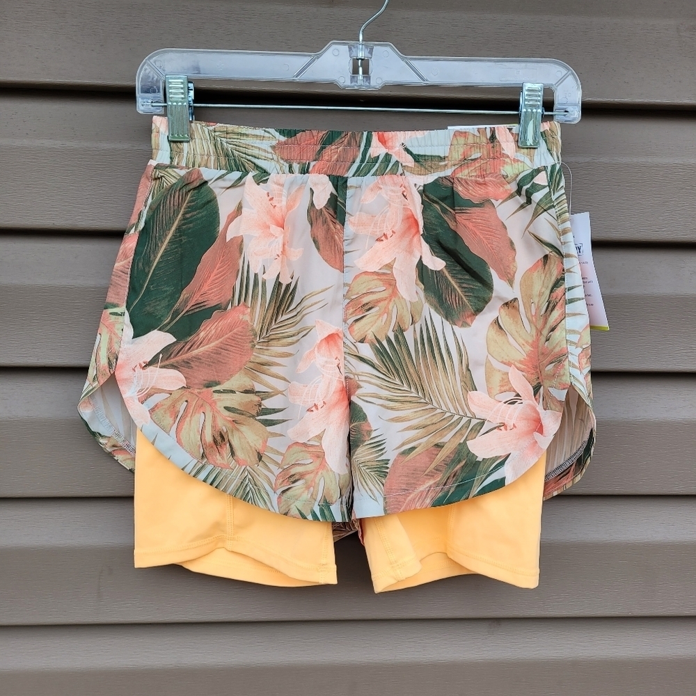 Old Navy Girls Active Shorts.